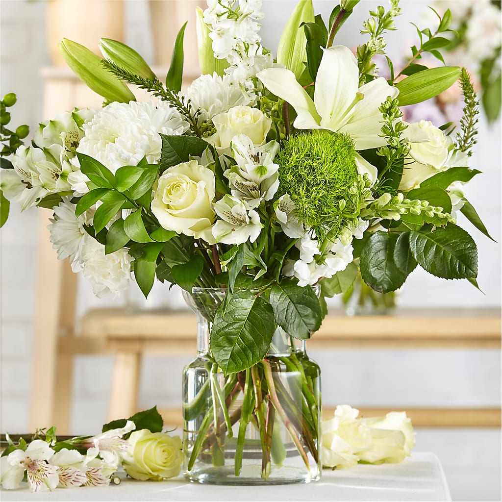 Classic Ivory – A Florist Original – Bouquet.com, Tontitown AR
